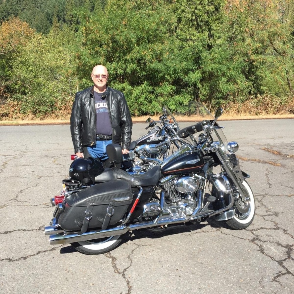 Men's jeans, hoodie's, Harley Davidson hats, shoes